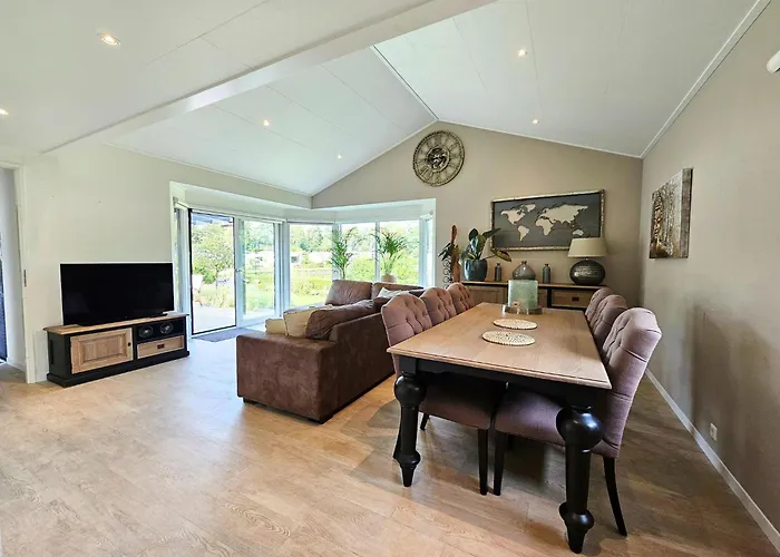 Bamboo In Veluwe בית נופש *